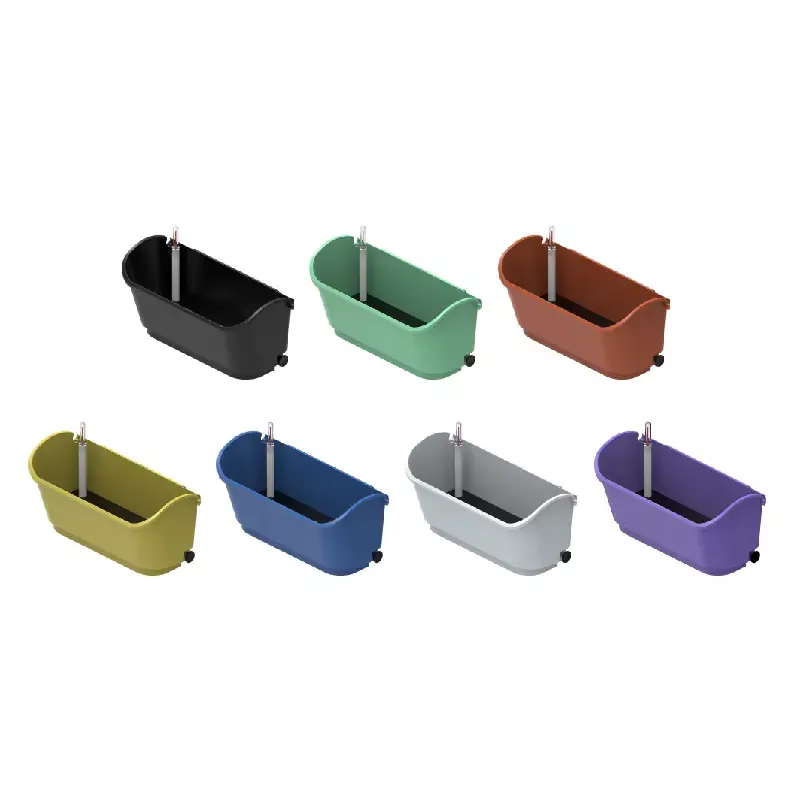 Chậu trồng cây tự tưới nước trong nhà